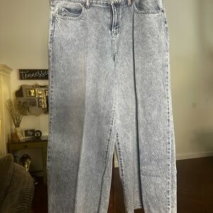 Rewash Light Wash Straight Leg Jeans